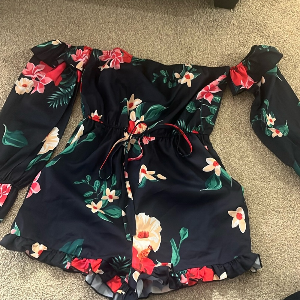 Off shoulders Floral jumpsuit for women size XL, shorts